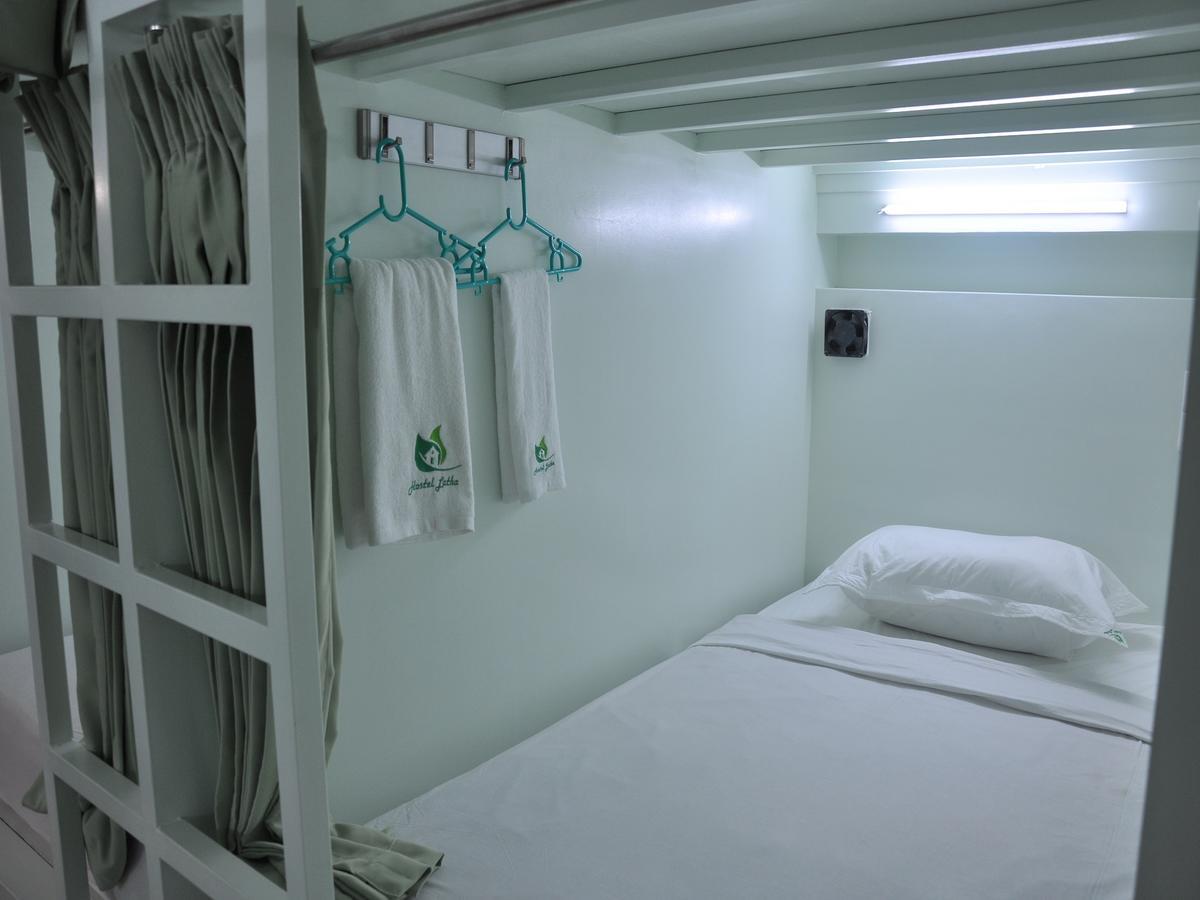 Hostel Latha Янгон Экстерьер фото